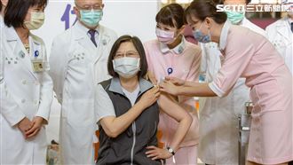 小英打第2劑高端　首曝第一針副作用