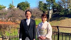 岸田文雄與夫人岸田裕子 圖／翻攝自岸田文雄IG