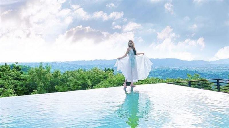 IG紅什麼／無邊際山泉泳池秒飛日本