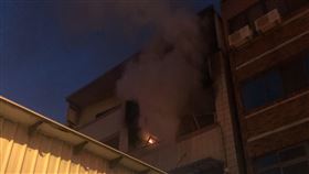 南投透天厝火警，分租學生套房，香港僑生陳屍房內，疑似起火點，電線走火 (圖／翻攝畫面)