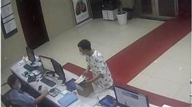 iPhone13,手機,浙江,寧波,外賣小哥,快遞,拾金不昧,箱子