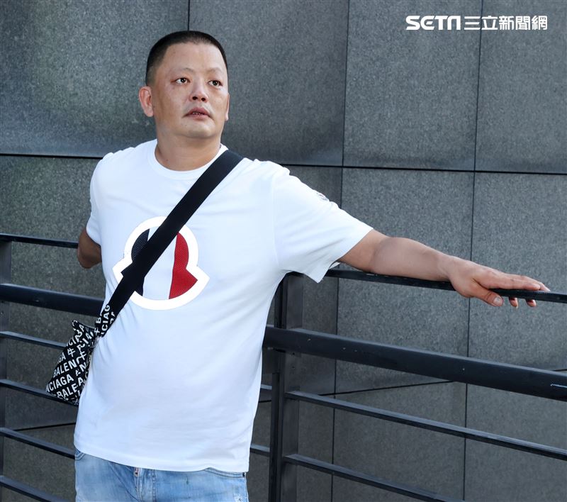 網紅肥大叔三立新聞網專訪。（記者邱榮吉/攝影）