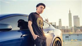 前電競選手Toyz今日涉嫌販毒遭警方逮捕。（圖／翻攝自Toyz IG）