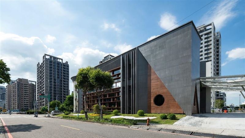新莊公園首排！亞昕完美復刻東京雙丘