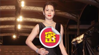 劉品言美胸「超級U」戰袍加持金鐘！