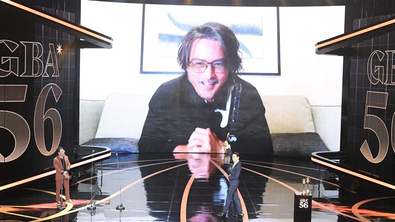 奪下迷你劇集視帝　李銘順跨海哽咽了