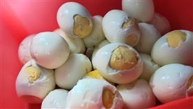 網友發文表示，水煮蛋老是剝不好。（圖／翻攝自《家常菜》）