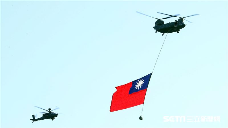 羅一鈞、羅嘉翎及兩護理師開口獻唱