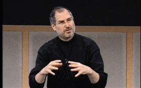 圖／翻攝自蘋果影片，賈伯斯