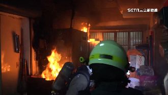 市場深夜竄大火　民眾圍觀遭勸竟嗆警