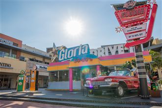 華泰名品城全新場景　重現復古風潮