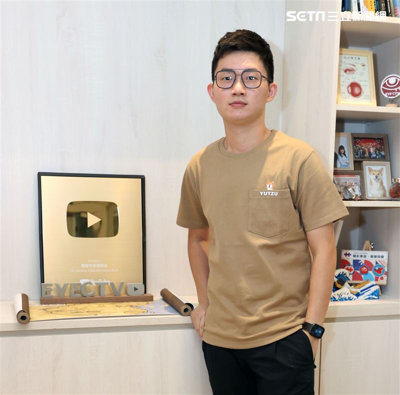 視網膜三立新聞網專訪。（記者邱榮吉/攝影）