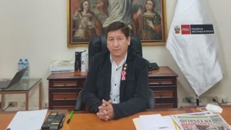 剛上任2個月　秘魯總統宣布總理請辭