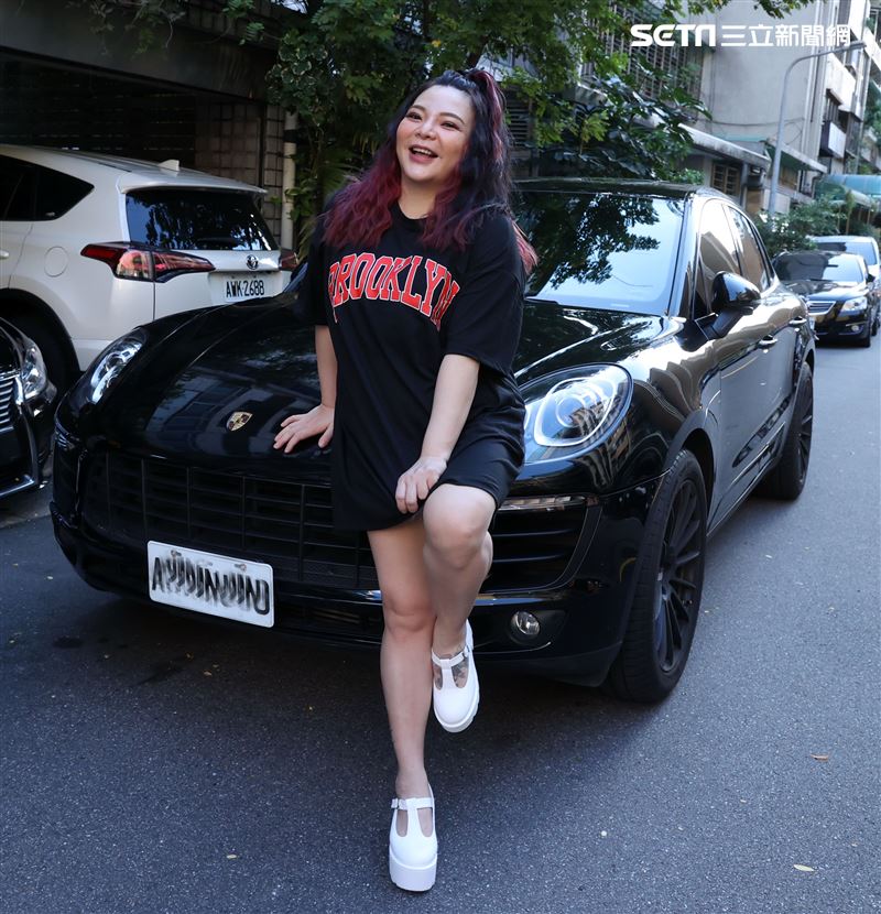 小甜甜產後三立新聞網專訪。（記者邱榮吉/攝影）