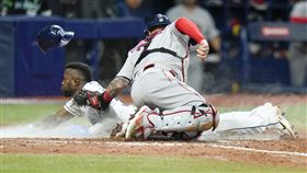 ▲阿羅沙瑞納（Randy Arozarena）盜本壘。（圖／美聯社／達志影像）