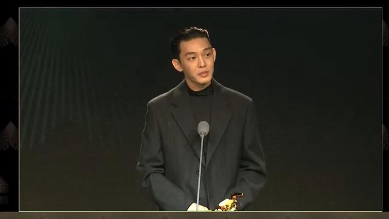 劉亞仁超狂！擊敗莫子儀封帝
