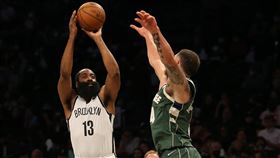 ▲哈登（James Harden）和公鹿的熱身賽全場只進3球。（圖／路透社／達志影像）