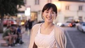 綾瀨遙８月被爆出感染新冠肺炎住院，震驚各界。（圖／翻攝自harukanoisekai_official　IG）