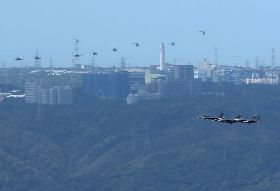 國慶大會  F-16V戰機飛越台北上