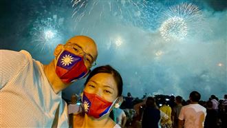 吳鳳全家看國慶煙火　蔡英文感動回應