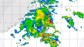 ▲圓規颱風逐漸遠離，不過大豪雨仍持續。（圖／翻攝自中央氣象局）

