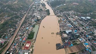中國暴雨發2億救助金　網一算全哭了
