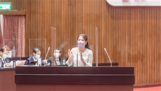 蘇揆：臉書言論審查　不得逾越國內法