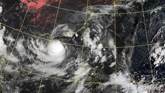 圓規挾大雨侵菲律賓　11死7人失蹤