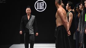 邰智源霸氣登上台灣時裝周台灣品牌伸展台。（圖／翻攝自邰智源臉書）