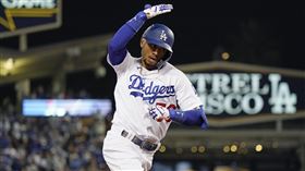 ▲貝茲（Mookie Betts）炸裂2分砲。（圖／美聯社／達志影像）