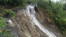圓規颱風,瑞港公路,中斷,