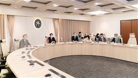 外交部長吳釗燮與索馬利蘭新任外長視訊外交部長吳釗燮（左2）13日與索馬利蘭新任外交暨國際合作部長瑞格薩舉行視訊會議，討論雙邊合作事項。（外交部提供）中央社記者鍾佑貞傳真  110年10月13日