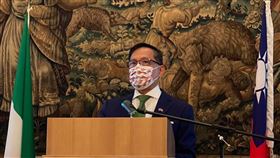 駐義代表呼籲各界支持台灣加入國際組織駐義代表李新穎致詞時，除細說台義近期各層面關係進展，也呼籲各界支持台灣參與國際組織。（駐義代表處提供）中央社記者黃雅詩羅馬傳真  110年10月7日