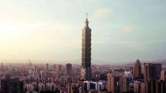 疫情下雙北粉專社群　影響力誰能奪冠