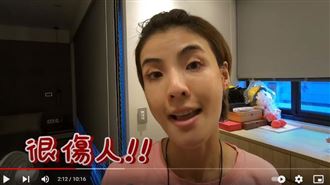 女星車上擦指甲油　老公1動作超傷人