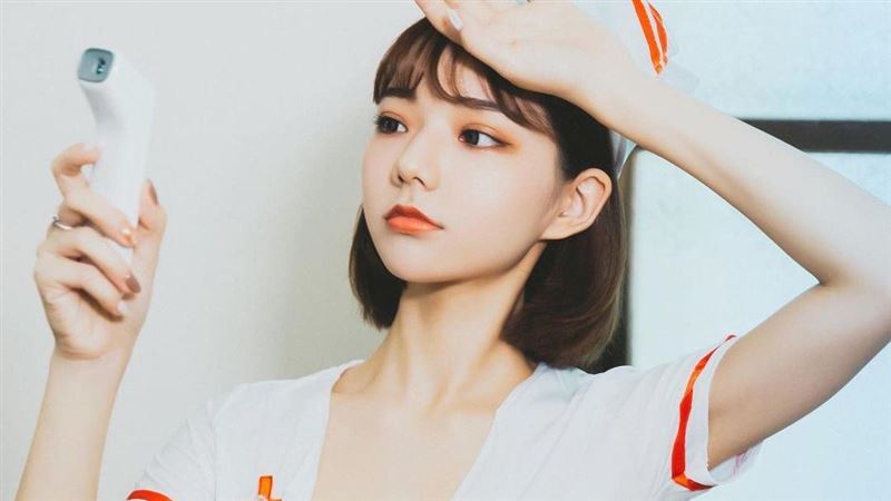 激似后翼棄兵安雅　純欲嫩模綻放美胸
