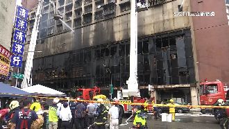 城中城大火奪46命　16日強制拆除