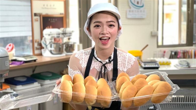 啦啦隊女神考證照　網狂讚是國民老婆