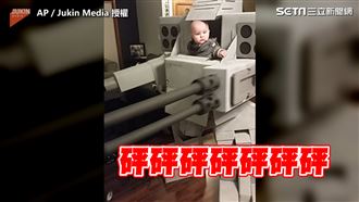 萌娃駕巨型機器人　模型超逼真網驚呆