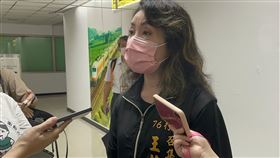 太魯閣號事故2次懇談會　家屬盼著重實際面作為台鐵局31日與太魯閣號事故罹難者家屬召開第2次懇談會，會前由13名家屬成立自救團體「太魯閣的眼淚」，發言人王薇君（圖）受訪表示，盼懇談會可以著重在實際面作為。中央社記者余曉涵攝  110年7月31日