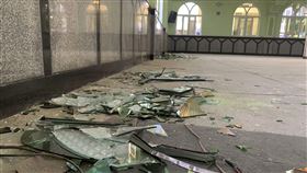 阿富汗南部坎達哈市（Kandahar）一座什葉派清真寺15日發生自殺炸彈攻擊，造成至少41人死亡，約70人受傷。（圖／美聯社／達志影像）