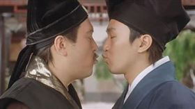 ▲《唐伯虎點秋香》戲裡面的對穿腸。（圖／翻攝自百度百科）