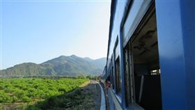 藍皮解憂號(翻攝自雄獅旅遊網站)