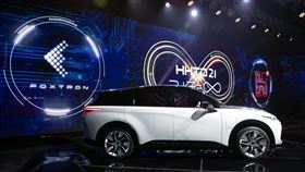 鴻海電動車　Model C僅4.64公尺的車長卻擁有2.86公尺的軸距，提供5+2人座的寬敞舒適空間以及豐富的置物空間配置（圖／鴻海提供）