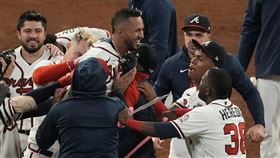 勇士再見安打。（圖／美聯社／達志影像）