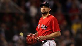 ▲伊歐瓦迪（Nathan Eovaldi）後援登板，僅投0.2局退場。（圖／路透社／達志影像）