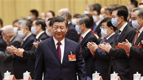 習近平一手主導  掀起連串監管風暴在中共總書記習近平（圖）的意志下，中共中央近來著手展開一連串的監管行動，橫跨科技、金融、藝文、教育等領域，讓外界目不暇給，也影響中國的許多層面，包括民眾的生活。（中新社提供）中央社記者邱國強北京傳真 110年9月26日