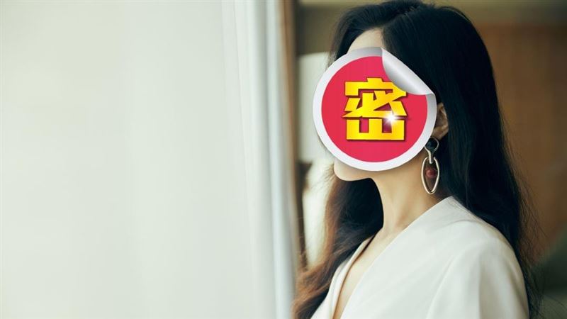 她曾是「最美女鬼」！三任男友皆影帝