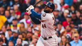 ▲艾瓦瑞茲（Yordan Alvarez）單場3安3分打點，成為季後賽隊史第2人。（圖／翻攝自太空人推特）