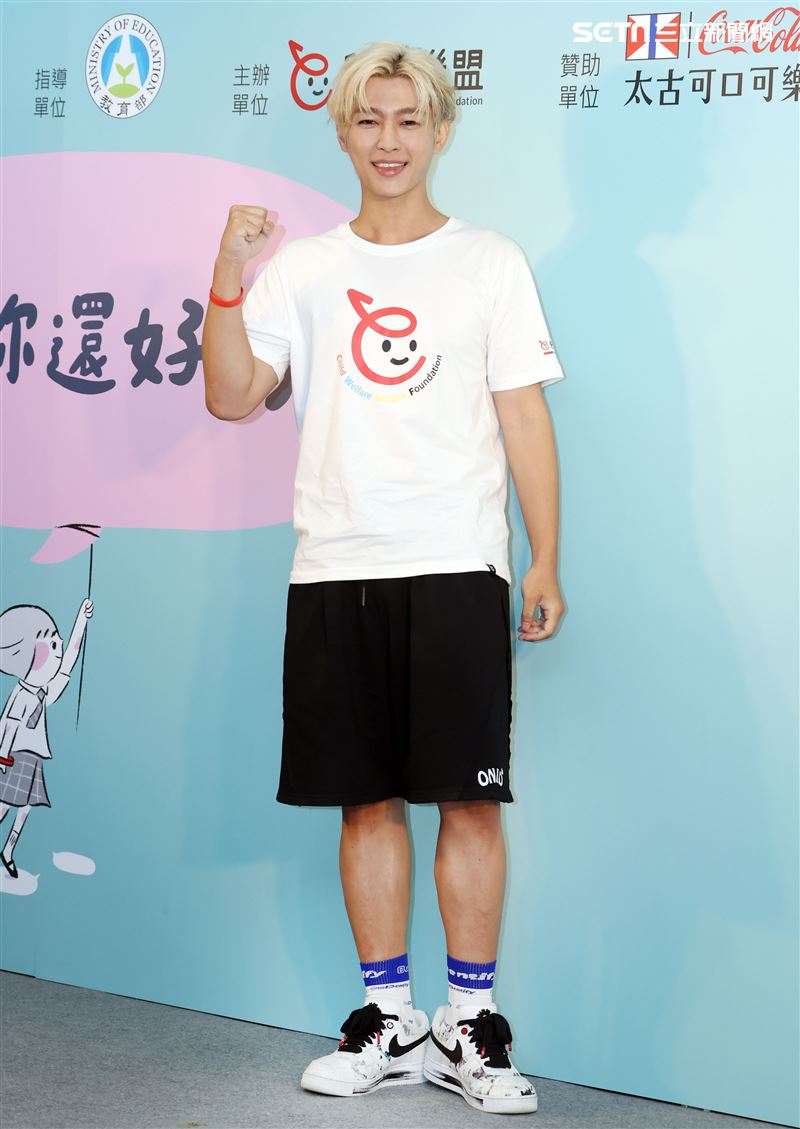 炎亞綸擔任網路霸凌公益大使。（記者邱榮吉/攝影）